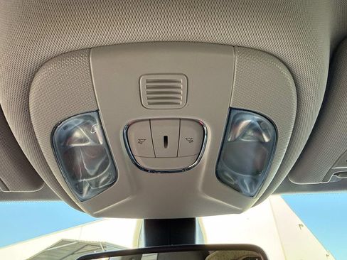 Used 2020 Jeep Compass Limited image 45