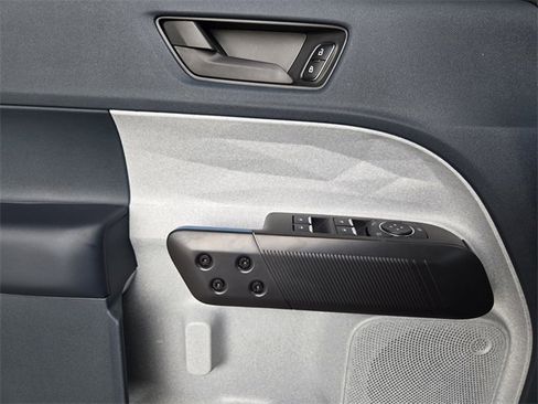 New 2025 Ford Maverick XLT w/ XLT Luxury Package image 17