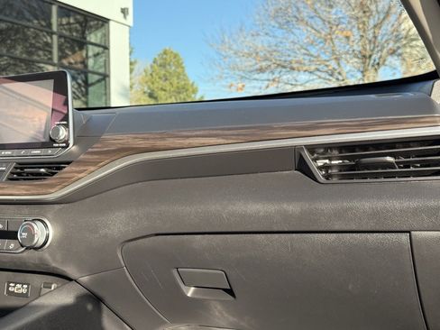 Used 2024 Nissan Altima 2.5 SV image 28