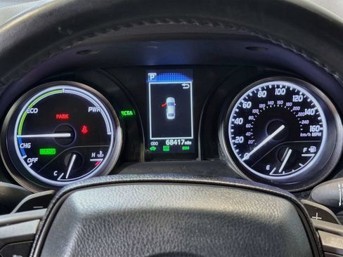 Used 2023 Toyota Camry SE FWD image 14