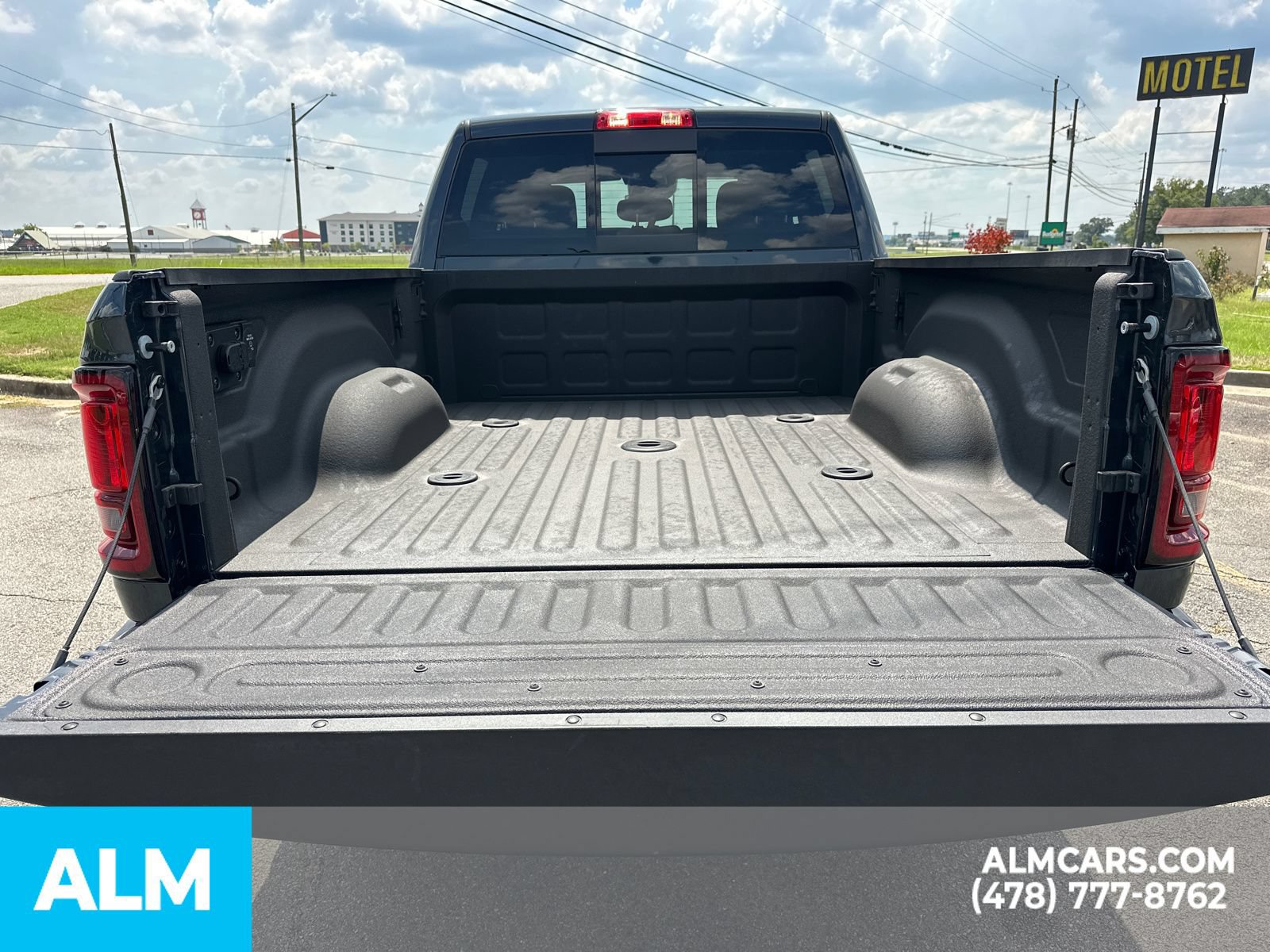 Used 2026 RAM 2500 Tradesman AWD/4WD image 21