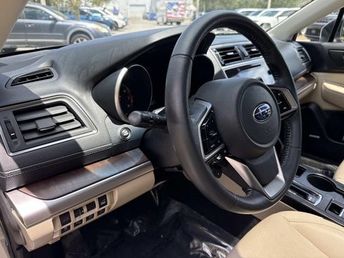 Used 2018 Subaru Outback 2.5i Limited AWD/4WD image 26