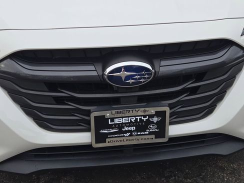 Used 2023 Subaru Legacy Limited image 5