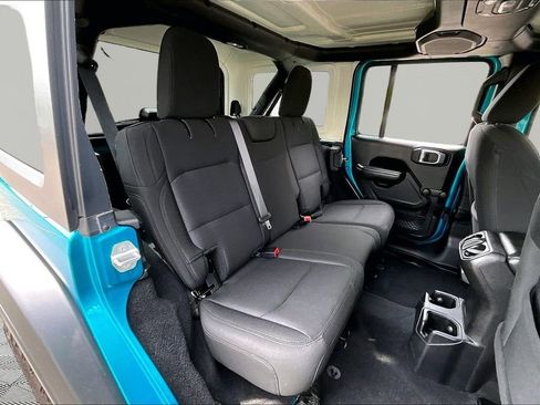 Used 2019 Jeep Wrangler Unlimited Sport AWD/4WD image 17