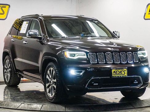 Used 2017 Jeep Grand Cherokee Overland image 5