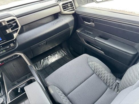 Used 2022 Toyota Tundra SR5 w/ SR5 Convenience Package image 17