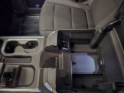 Used 2022 Chevrolet Silverado 1500 LT Trail Boss image 31