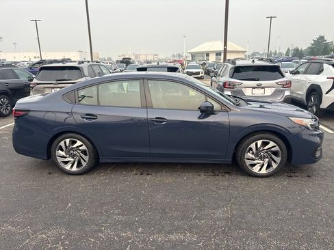 Used 2024 Subaru Legacy Limited AWD/4WD image 2