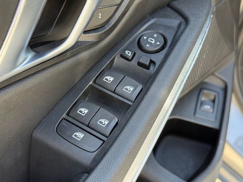 Used 2025 BMW 330i xDrive Sedan AWD/4WD image 23