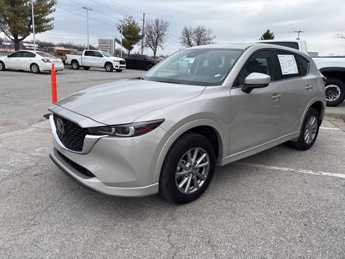 Used 2025 MAZDA CX-5 AWD 2.5 S w/ Preferred Package image 9
