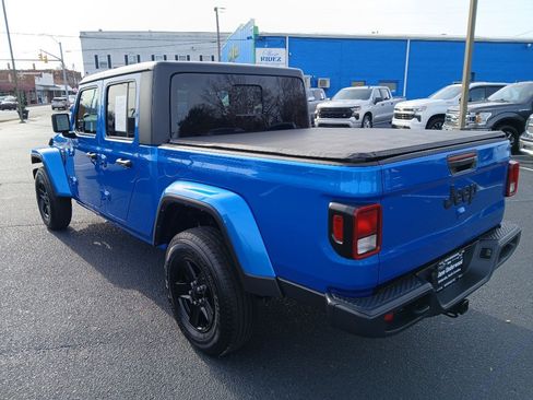 Used 2021 Jeep Gladiator Sport image 10