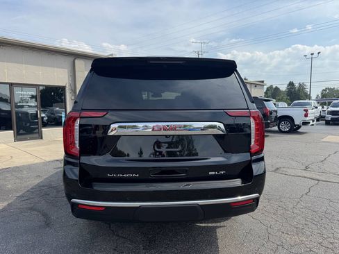 Used 2023 GMC Yukon XL SLT AWD/4WD image 5