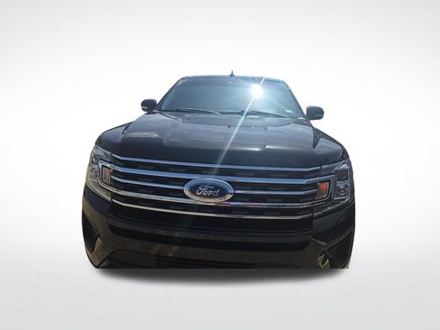 Used 2020 Ford Expedition XLT w/ Equipment Group 202A RWD image 2