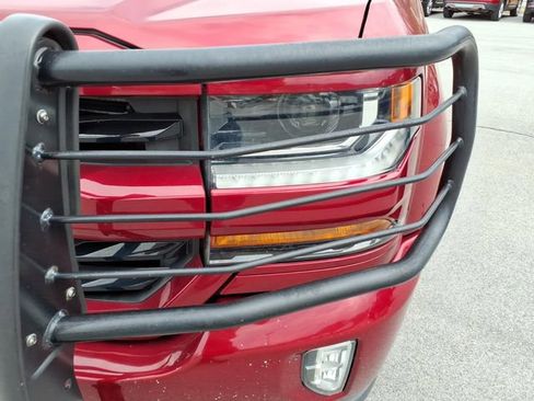 Used 2018 Chevrolet Silverado 1500 LT w/ All Star Edition image 14