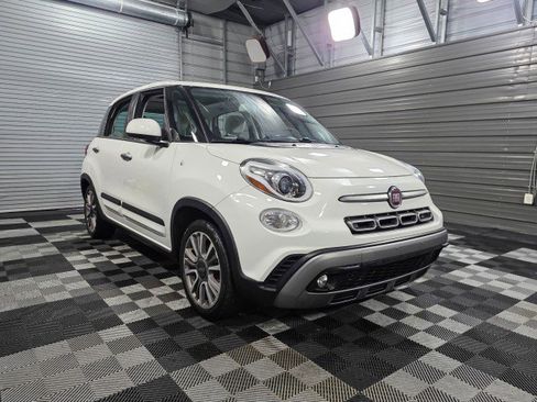 Used 2020 FIAT 500L Trekking w/ Popular Equipment Group image 3