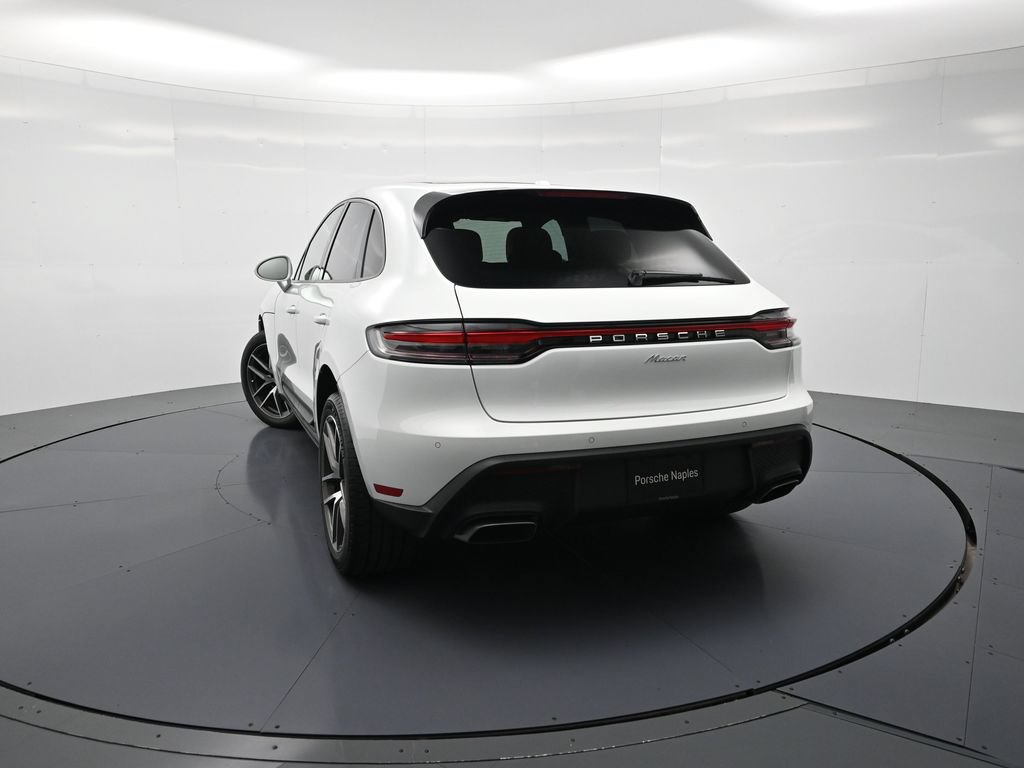 Certified 2026 Porsche Macan AWD/4WD image 27