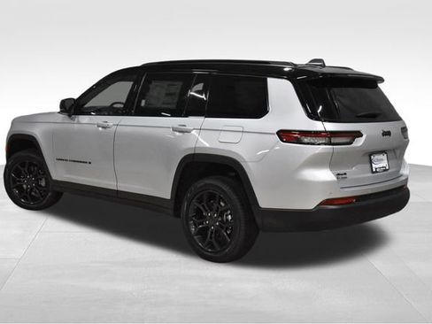 New 2025 Jeep Grand Cherokee L Limited w/ Trailer Tow Package image 7