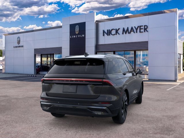 New 2026 Lincoln Nautilus Reserve w/ Jet Appearance Package AWD/4WD image 9