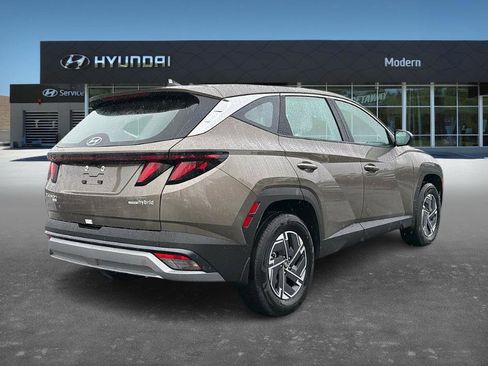 New 2026 Hyundai Tucson Blue SE image 3