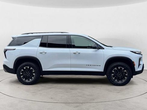 Used 2026 Chevrolet Traverse Z71 AWD/4WD image 4