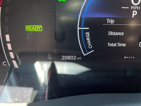 Used 2025 Toyota Camry SE w/ Multimedia Upgrade Package FWD image 21