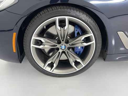 Used 2021 BMW M550i xDrive w/ Premium Package image 35