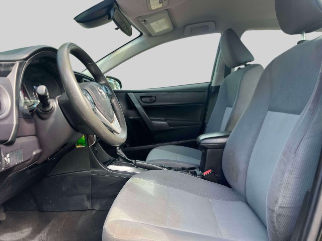 Used 2019 Toyota Corolla L FWD image 18