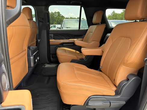 Used 2023 Ford Expedition Max Platinum RWD image 31