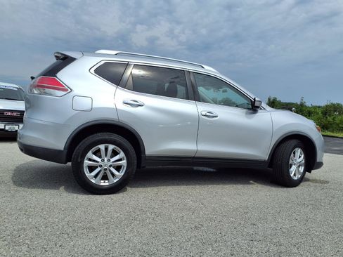 Used 2016 Nissan Rogue SV AWD/4WD image 31