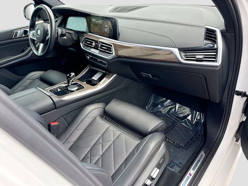 Used 2023 BMW X5 sDrive40i w/ M Sport Package image 14