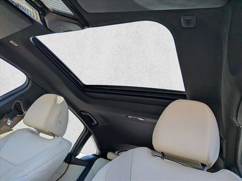 Used 2024 BMW i4 eDrive35 RWD image 16
