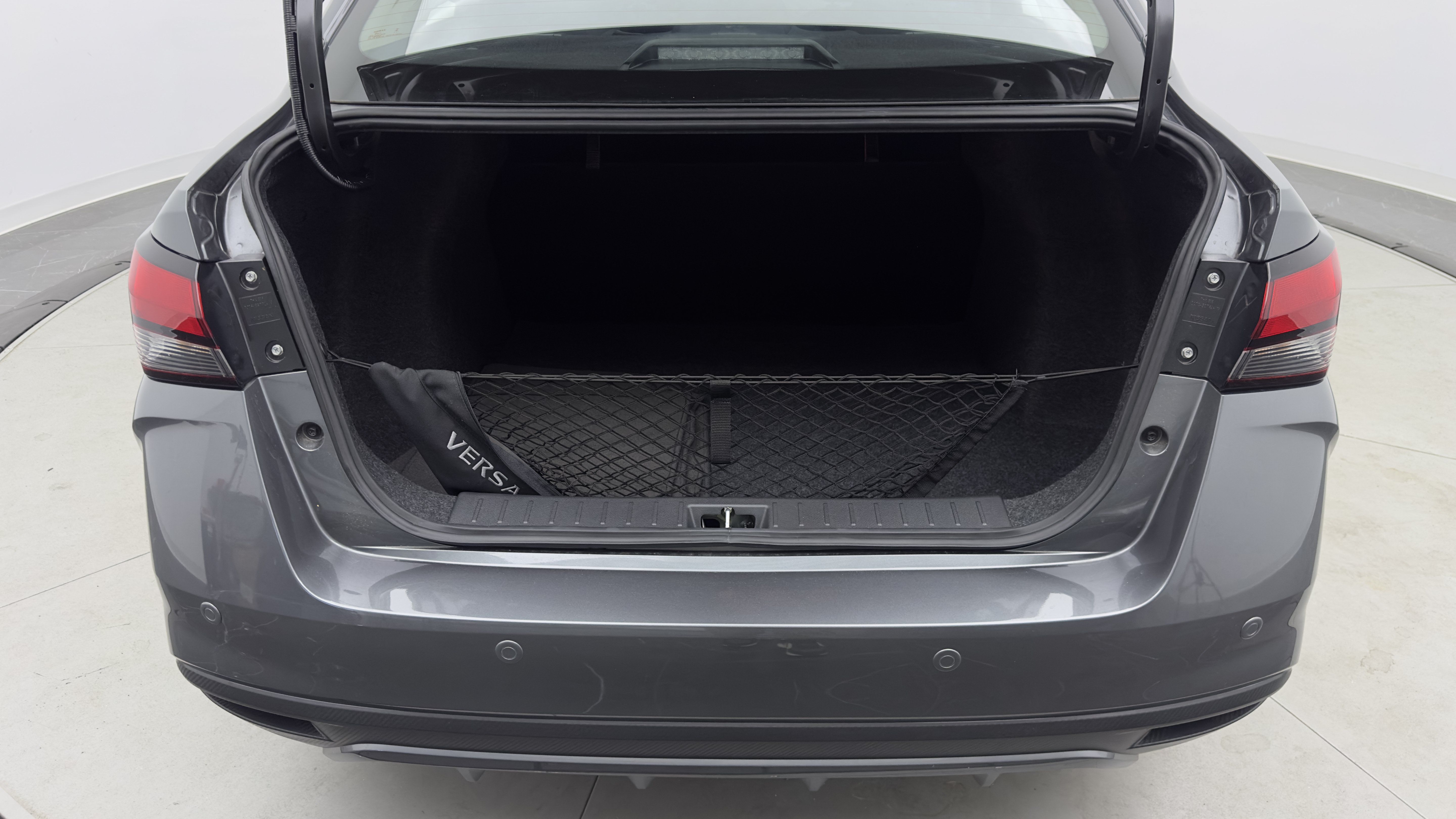 Used 2025 Nissan Versa S w/ Trunk Package FWD image 28