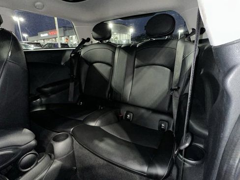Used 2015 MINI Cooper 2-Door Hardtop image 27