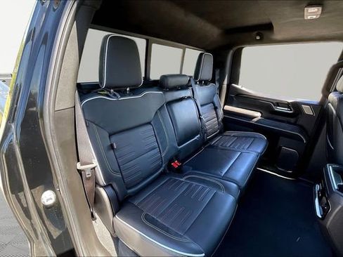 Used 2024 GMC Sierra 1500 AT4X AWD/4WD image 17