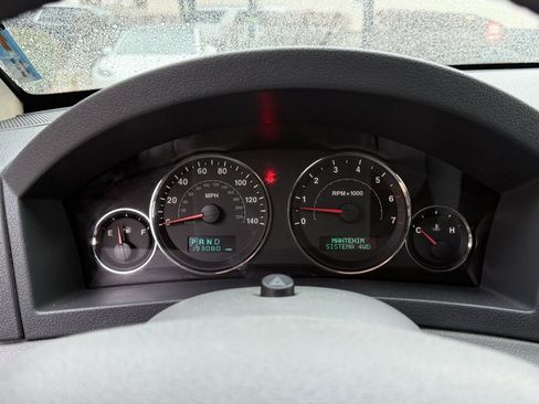 Used 2006 Jeep Grand Cherokee Limited image 12