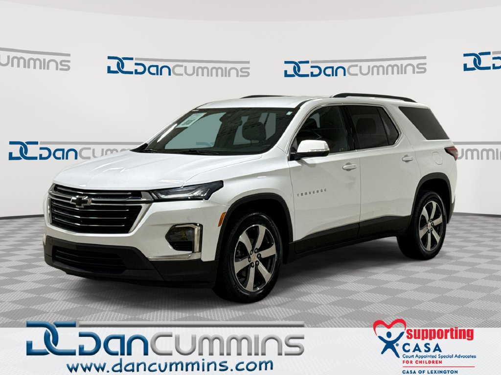 Used 2023 Chevrolet Traverse LT w/ LT Premium Package AWD/4WD image 1