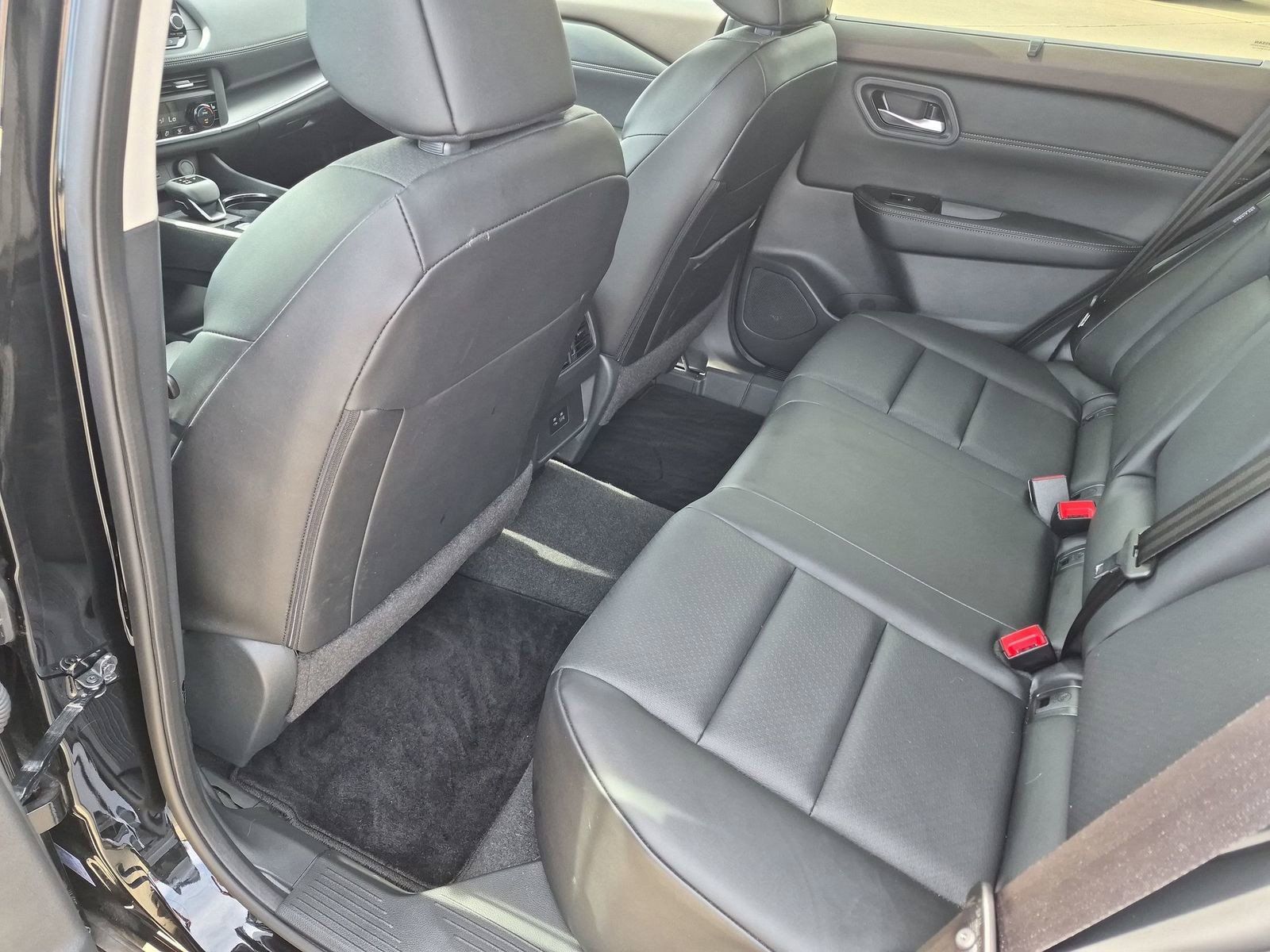 Certified 2023 Nissan Rogue SV w/ SV Premium B Package AWD/4WD image 34