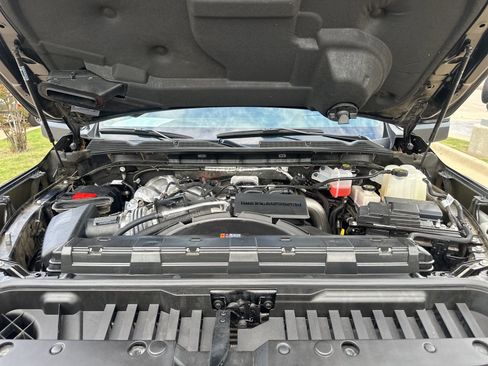 Used 2024 GMC Sierra 2500 AT4X w/ AT4X AEV Edition image 25