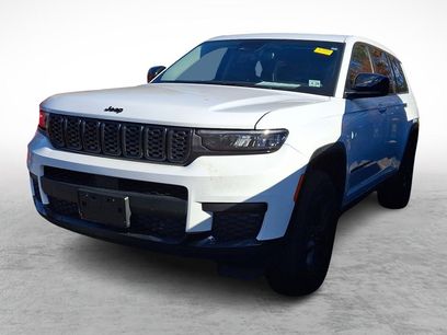 Used 2024 Jeep Grand Cherokee L Laredo