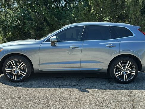 Used 2018 Volvo XC60 T5 Momentum w/ Convenience Package AWD/4WD image 29