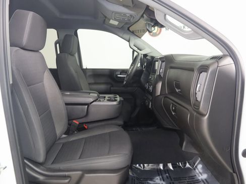 Used 2024 Chevrolet Silverado 2500 Custom w/ Custom Convenience Package image 10