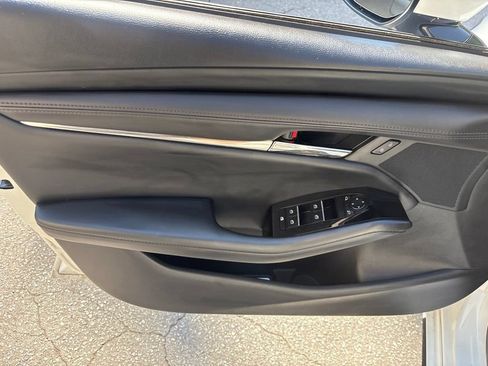 Used 2023 MAZDA MAZDA3 s FWD image 10