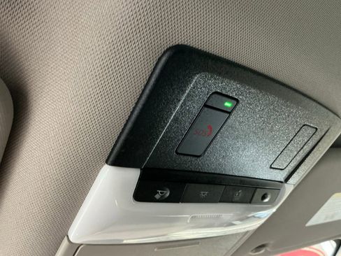 Used 2023 Nissan Rogue SV image 29