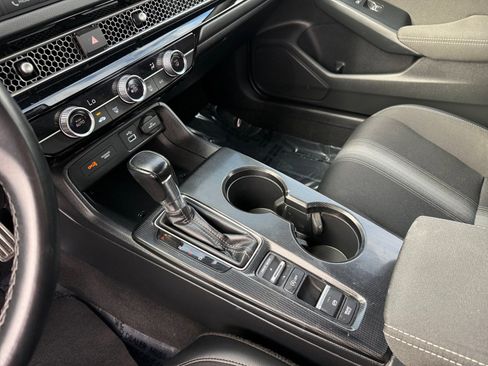 Used 2023 Honda Civic Sport image 13