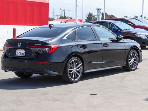 Used 2023 Honda Civic Touring image 7