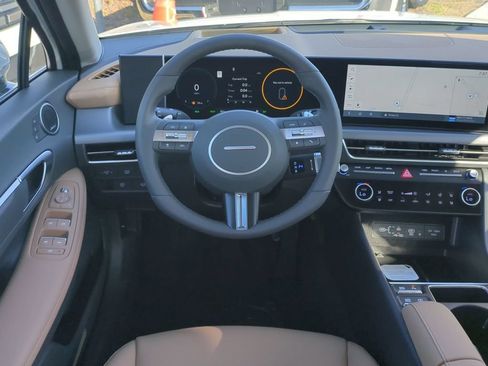 New 2026 Hyundai Sonata Limited FWD image 17