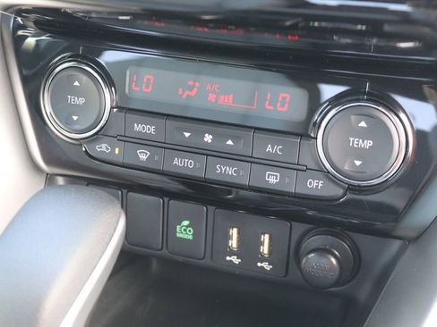 Used 2025 Mitsubishi Eclipse Cross SEL AWD/4WD image 21