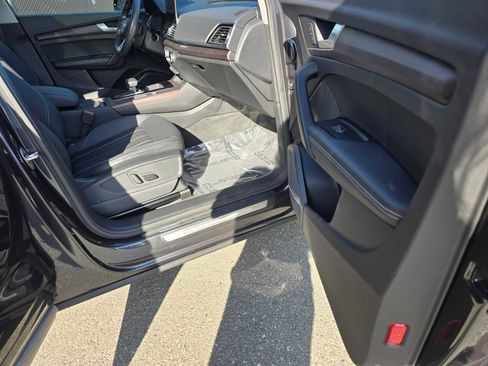 Used 2021 Audi Q5 Premium Plus image 10