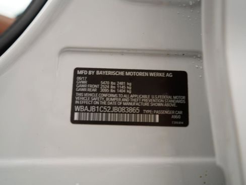 Used 2018 BMW 530e xDrive image 86