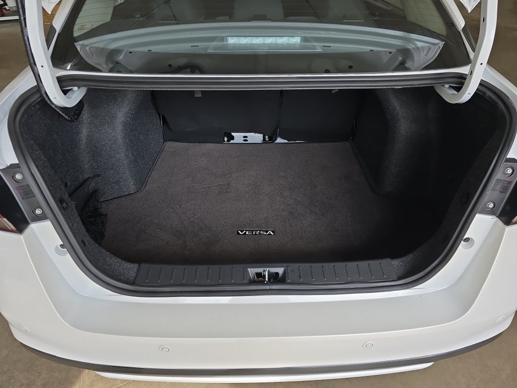 Used 2025 Nissan Versa SV w/ Trunk Package FWD image 12
